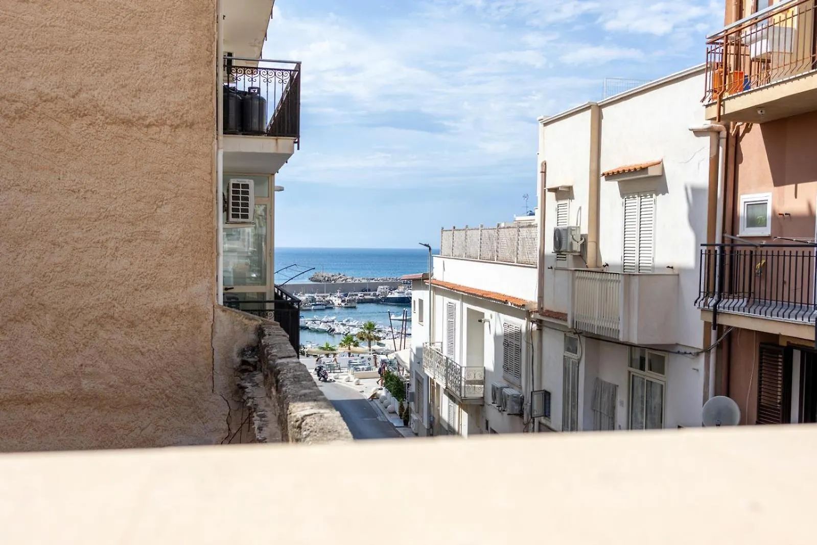 Porto Di Mare Apartment Terrasini